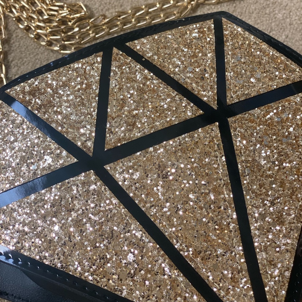 diamond shape handbag